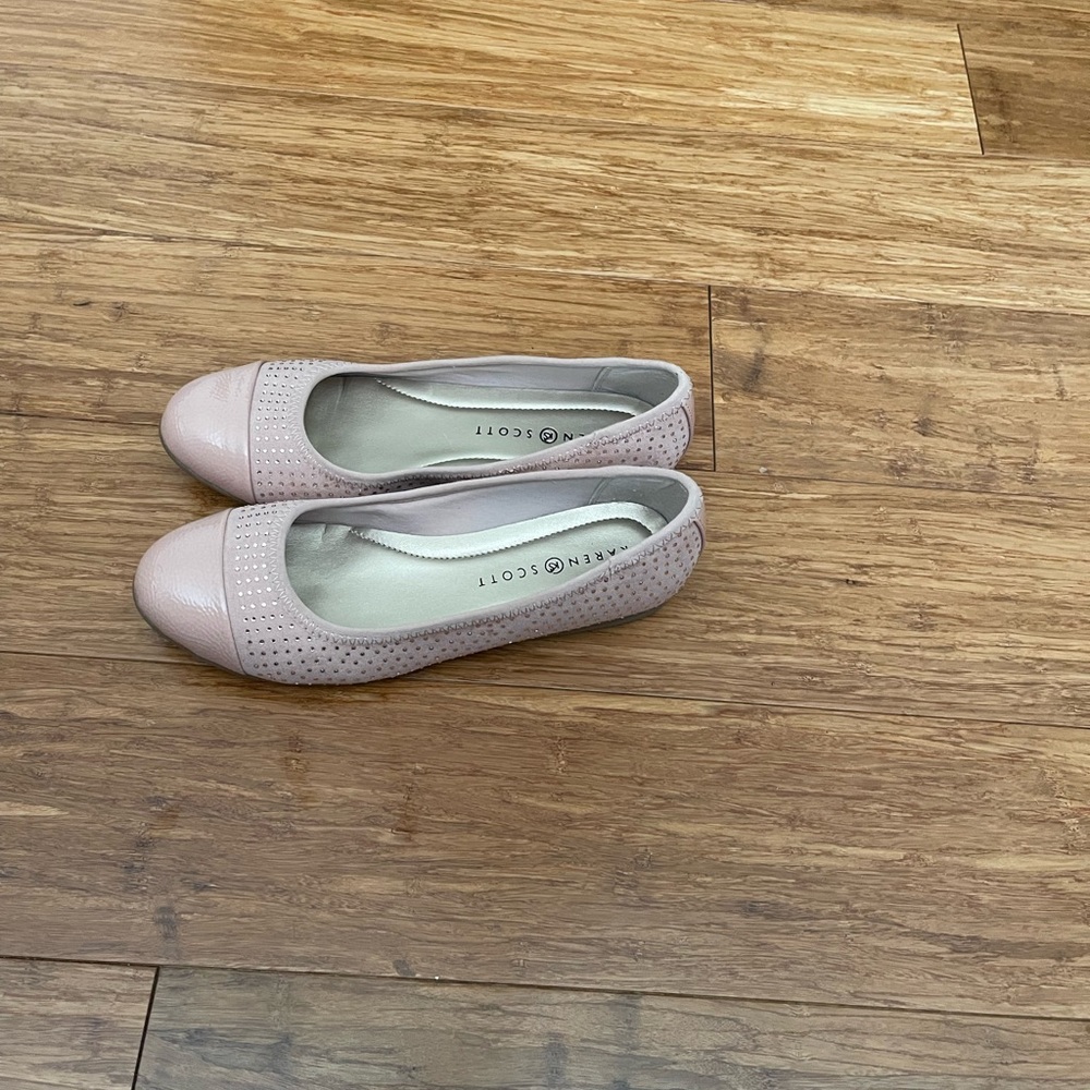 Karen Scott Blush Perforated Flats